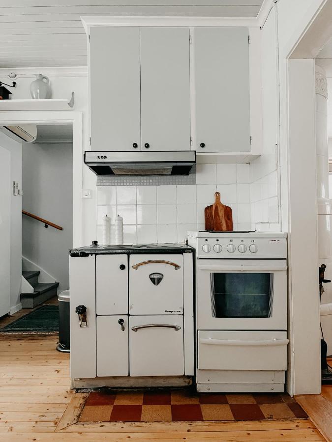 Charming House With Wood Stove Near Lake Virserum Екстериор снимка