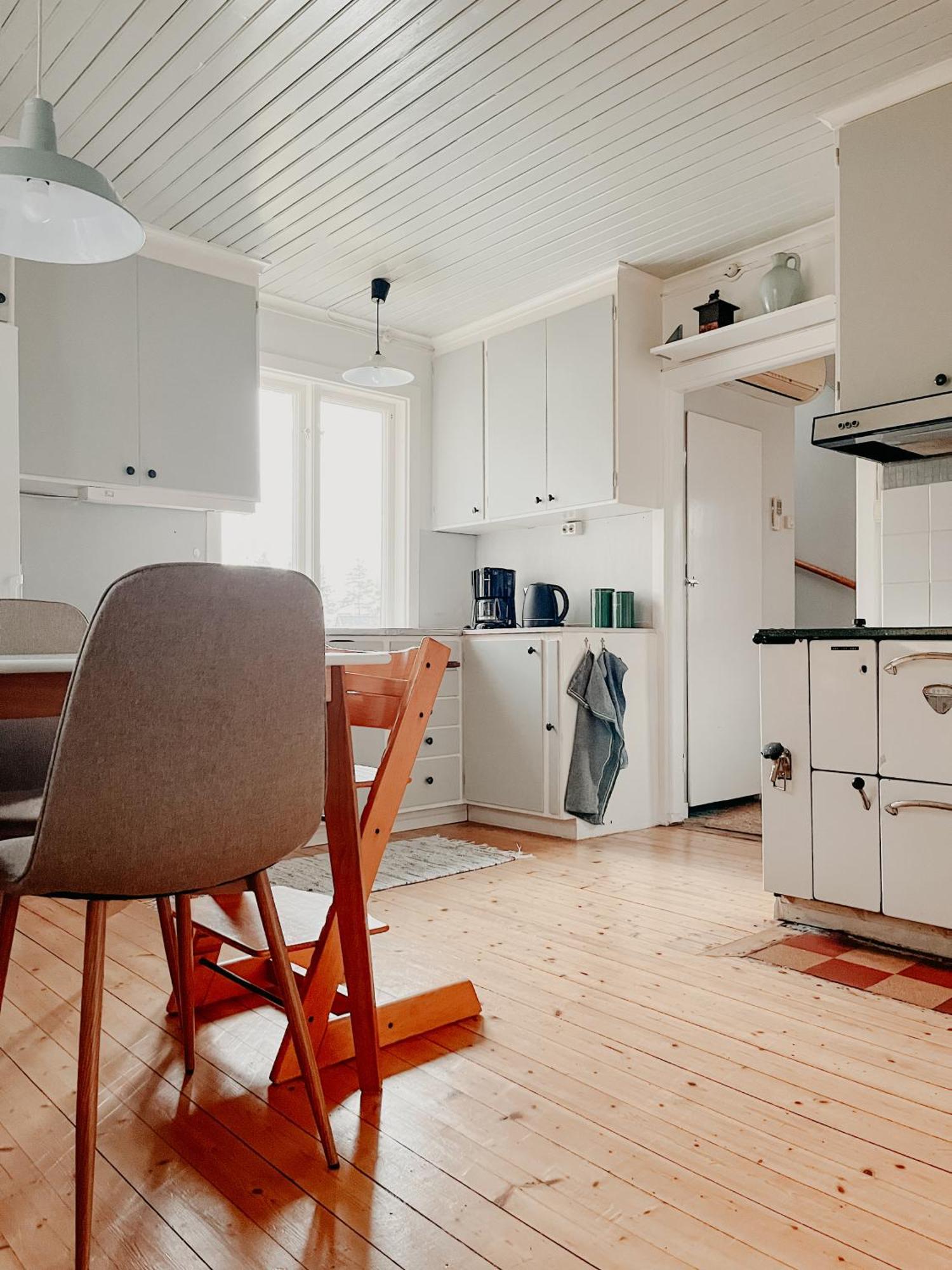 Charming House With Wood Stove Near Lake Virserum Екстериор снимка